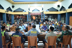 Kapolres Gresik Mediasi Warga Campurejo dan Banyutengah, Warga Sepakat Damai