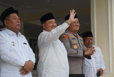 Bupati Warsubi Sambut Ratusan Jemaah Haji Jombang, Dua Jemaah Wafat di Tanah Suci