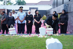 Wawali Heli Suyanto Hadiri Ziarah dan Tabur Bunga Peringatan 79 Tahun Pahlawan TRIP