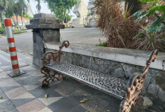 Sandaran Kursi Besi Milik Pemkot Surabaya Raib Di Mayjen Sungkono