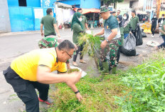 Wujudkan Lingkungan Sehat, Sinergi 3 Pilar Pabean Cantikan Gelar Kerja Bakti di Kalimas Timur