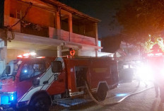 Ditinggal Cari Makan, Kamar Kos di Semolowaru Surabaya Terbakar