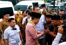 Gus Fawait Serap Aspirasi Warga Lewat Program Bunga Desaku di Mumbulsari