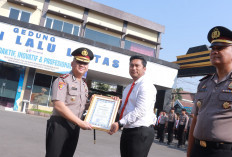 26 Personel dan 3 Polsek Raih Penghargaan Kapolres Lamongan