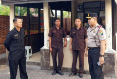 Polsek Sukomanunggal Pastikan Ibadah Minggu Umat Nasrani Berjalan Aman dan Lancar Lewat Program Minggu Kasih