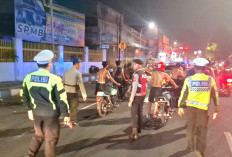 Sikat Balap Liar dan Miras, Polres Pasuruan Kota Amankan 14 Motor dalam Patroli Pleton Siaga