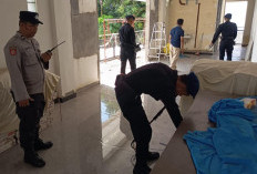 Pastikan Natal Aman, Unit Jibom Sterilisasi Gereja Santo Aloysius Gonzaga Surabaya