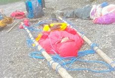 Pendaki Semeru Lewat Jalur Ilegal Terjatuh ke Jurang dan Patah Tulang