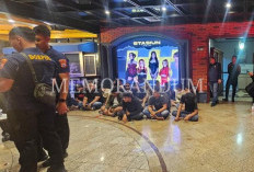 Polda Jatim Razia 3 Tempat Hiburan, Pengunjung Club Stasiun Surabaya Terbanyak Positif Narkoba