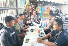 Polsek Sukomanunggal Gelar Jumat Curhat, Dengarkan Keluhan Warga di Warkop 57