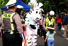 Wujudkan Jalan Raya Aman, Satlantas Polres Gresik Sapa Warga di CFD Wahana Ekspresi Pusponegoro