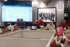 Aturan Jam Operasional Mencekik, PKL Karang Menjangan Wadul Dewan dan Tolak Relokasi ke Pasar Pucang