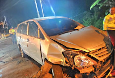 Tunggu KA Melintas, 3 Motor Diseruduk Kijang di Perlintasan Sukorejo Pasuruan