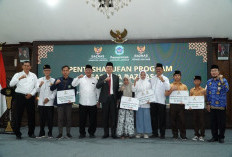 Baznas dan Pemkab Lamongan Dorong Generasi Emas melalui Program Beasiswa