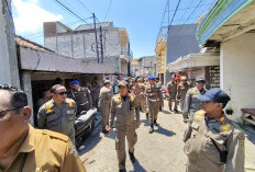 Normalisasi Sungai Kalianak, Satpol PP Surabaya Layangkan Surat Pemberitahuan Kedua untuk 41 Bangunan
