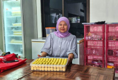 Onde Onde Gheol Gerakkan Ekonomi Warga Kampung Menanggal Surabaya