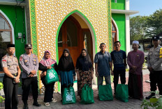 Polisi Ngawi Tebar Kasih di Kedunggalar, Puluhan Anak Yatim dan Duafa Tersenyum Bahagia