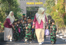 Siswa TK Kartika IV-46 Ceriah Jelajahi Makodim 0812 Lamongan di Peringatan HAN 2026
