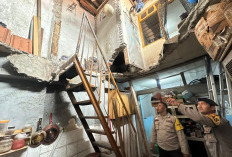 Lantai Dua Rumah di Bubutan Surabaya Ambruk, Cor-coran Cuma Setebal 5 CM