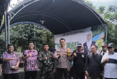 Jamin Stabilitas Pangan Jelang Lebaran, Bhabinkamtibmas Medokan Ayu Kawal Pasar Murah Epik Mobile