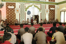 Asah Imtaq Anggota, Wakapolres Bangkalan Pandu Kegiatan Binrohtal di Awal Ramadan 