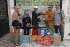 Alumni SMPN 1 Menganti 1989 Berbagi Berkah Ramadan dengan Panti Jompo Lestari Bringkang