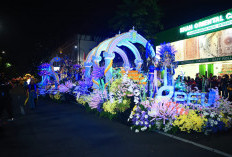 Usung Tema Harmony of Ocean, Mobil Hias Pelindo Pukau Ribuan Warga di Surabaya Vaganza 2026