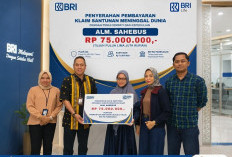 BRI Life Cairkan Klaim Rp75 Juta untuk Keluarga Nasabah di Pamekasan