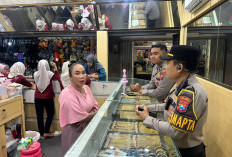 Cegah Pencurian, Polisi Lamongan Patroli Toko Emas Pasar Kota
