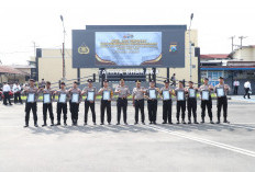 Dinilai Berprestasi, 30 Personel Polres Kediri Diganjar Penghargaan