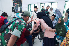 Kodim 0821 Lumajang Gelar Skrining dan Sosialisasi Katarak, Puluhan Warga Ikuti Pemeriksaan Kesehatan Mata