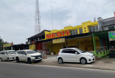 Toko Modern Bermunculan, Warung Kelontong Cukir Was-Was