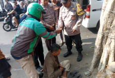 Gagal Nyalip di Persimpangan Baruna, Mobil Boks Hantam Sepeda Motor