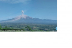 BPBD Lumajang Imbau Warga Tak Panik Dengar Dentuman Gunung Semeru