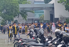 Sinergi Polsek Mulyorejo dan Babinsa Amankan Wisuda Universitas Terbuka di Kampus C Unair