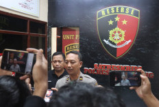 Polres Lumajang Amankan Tersangka Penadah Sapi Curian dan Senpi Rakitan