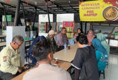 Jumat Curhat Polsek Rungkut Jadi Jembatan Eratkan Sinergi Kamtibmas di Sentra Kuliner Rungkut Kidul