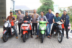 Kapolres Gresik Kembalikan Motor Curian kepada Korban, Dua Pelaku Diamankan