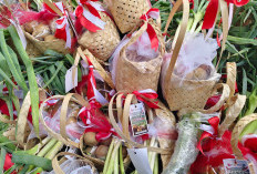 Hasil Panen Petani Jatim Banjiri Grahadi, Ribuan Keranjang Buah dan Sayur Dibagikan