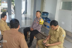 Cegah Aksi Curanmor, Bhabinkamtibmas Polsek Lakarsantri Sambangi Kantor Kelurahan untuk Koordinasi Kamtibmas