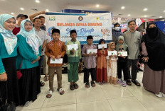 LAZ Annur PLN IP UBP Grati Ajak 100 Anak Yatim Belanja Ceria di Pasuruan