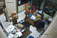 Geger! Belasan Warga Gresik Jadi Korban Penipuan SK ASN Palsu, Satu Korban Terlanjur Ikut Apel di Pemkab