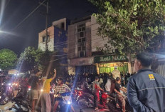 Diduga Bajing Loncat Babak Belur Dihajar Massa di Kedung Cowek Usai Kepergok Curi Sayur