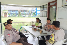 Perkuat Keamanan Lingkungan, Polsek Wonocolo Gelar Patroli Dialogis di Jemur Andayani