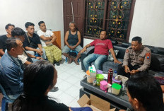 Asyik Berduaan Malam Hari, Kasun dan Perangkat Desa di Gresik Digerebek Warga