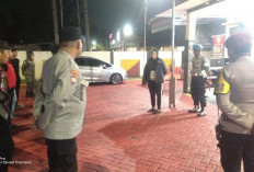 Jaga Keamanan Malam Minggu, Kapolsek Wiyung Pimpin Patroli Gabungan Dua Pilar