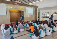 Sentuhan Karakter Era Digital, Polres Jember Bekali Siswa SMAN Pakusari Bijak Manfaatkan AI 