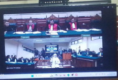 Khofifah Penuhi Panggilan Jaksa di Pengadilan Tipikor Surabaya, Jelaskan Dana Hibah dan Pokir APBD Jatim