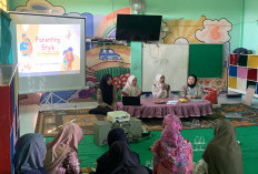 Mahasiswa KKN Unisla Gelar Sosialisasi Parenting di 3 Lembaga PAUD Tawangrejo Lamongan