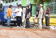 Betonisasi Kureksari-Kepuhkiriman Waru Tuntas, Bupati Subandi Kecewa Betonisasi Kedungrejo Lamban